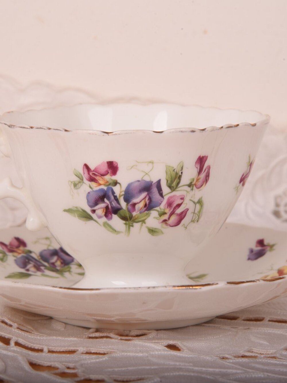 Hammersley & Co. Vintage Bone China "Sweet Pea" Teacup & Saucer Set - England